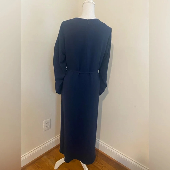 TIBI Navy Ruched Convertible Sleeve Stretch Crepe Midi V-Neck Dress Size 8 NWOT - Picture 6 of 14